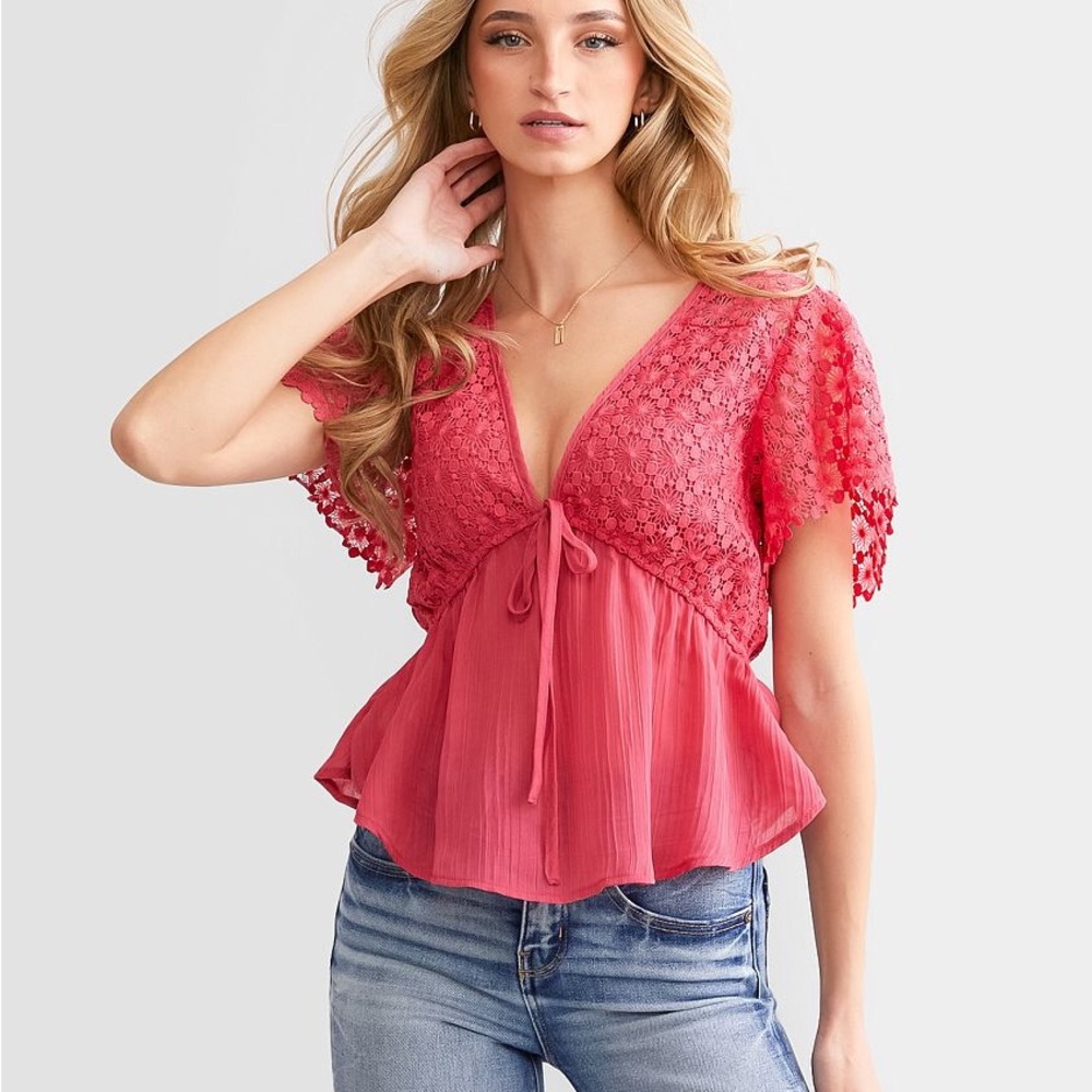 Buckle Coral Lace Blouse